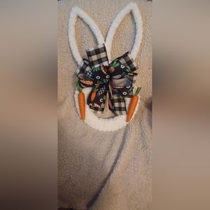 Rabbit ears wreath